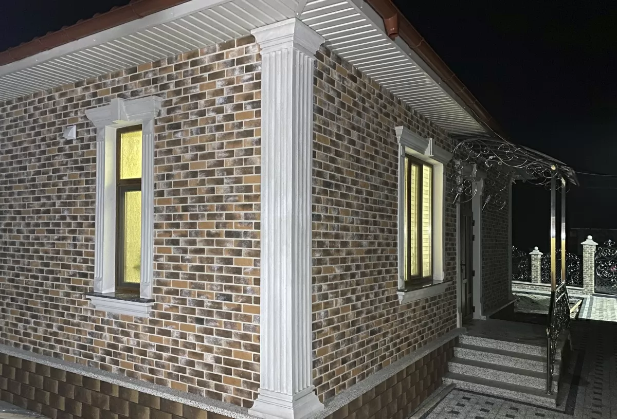 Искусственный камень Декоративный кирпич Плоскость Лион 485 21x6,5x1,2