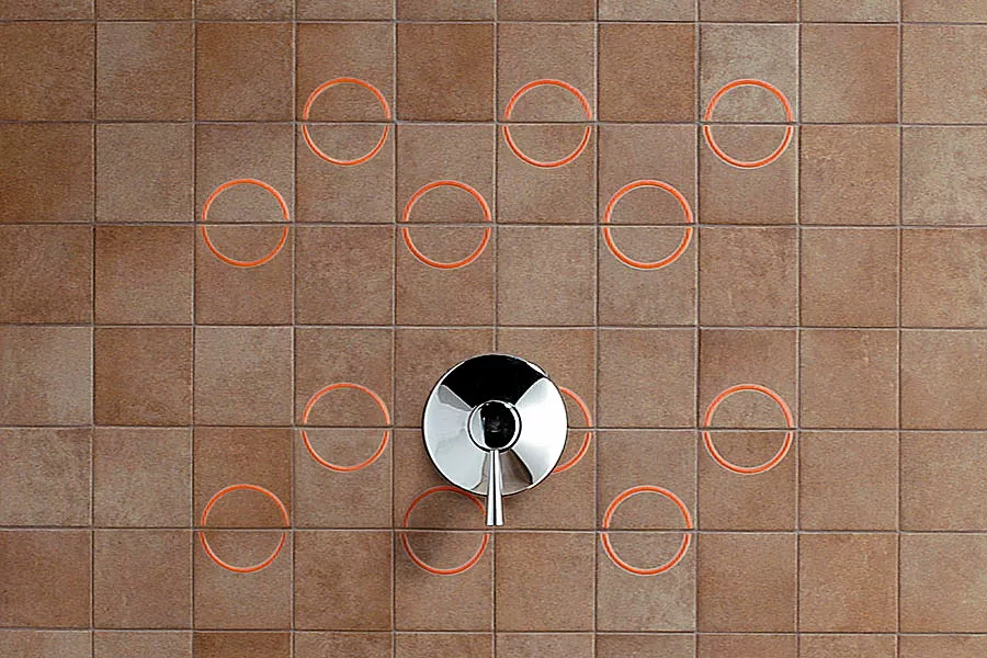 Керамогранит 5C13 Tarmac Black Inserto Borchia 3 45х45
