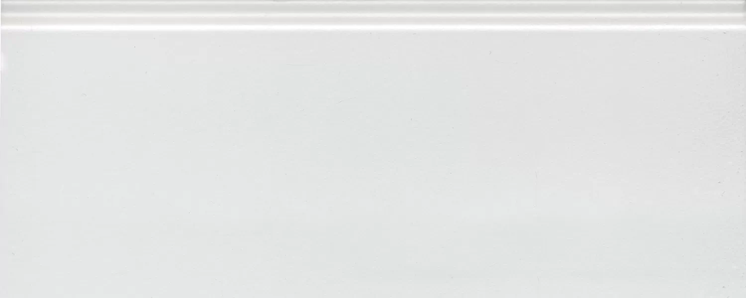 Плитка FMF001R Плинтус Магнолия белый матовый обрезной 30х12